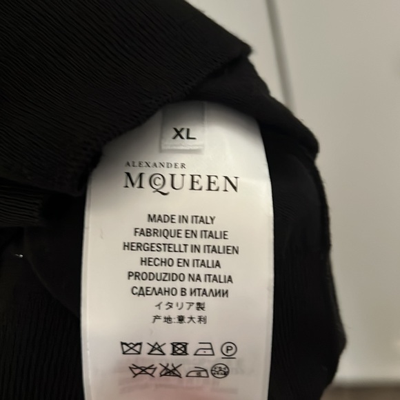 New Alexander McQueen Sleeveless thin sweater - Picture 4 of 7